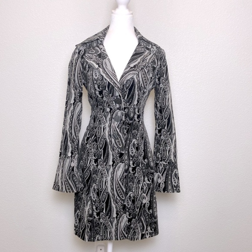 Bisou Bisou Black Gray Pink White Paisley Velour Victorian Style Trench coat